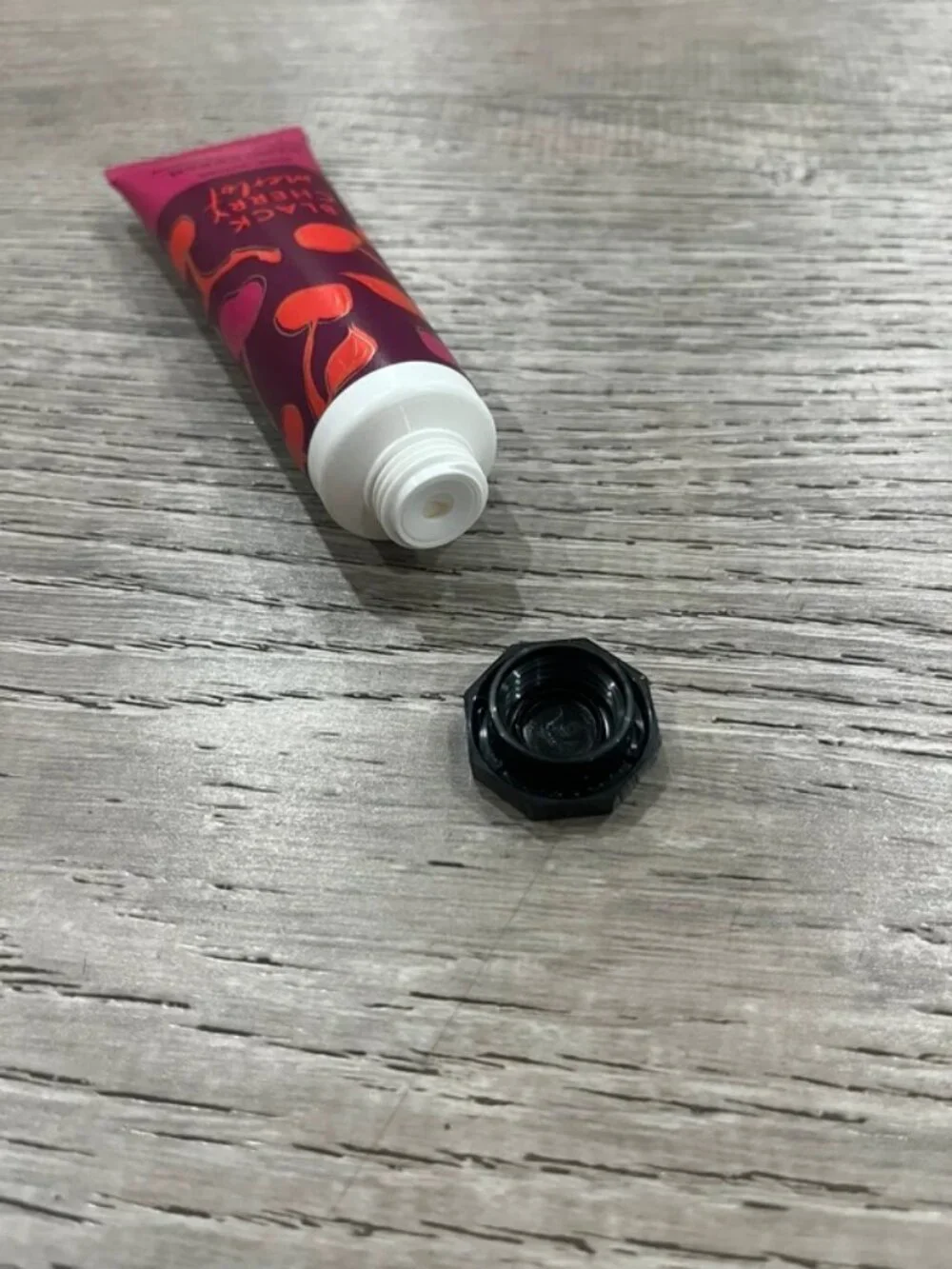 Bath and Body Works Hand Cream (Black Cherry Merlot)